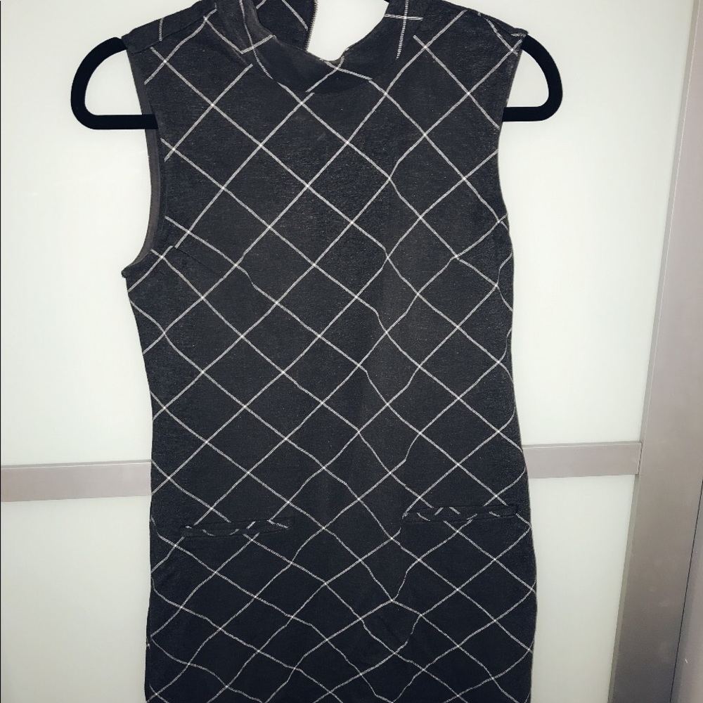 High neck patterned shift dress